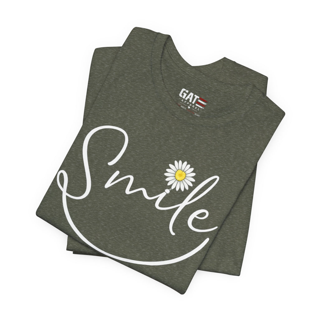 Smile Daisy Tee — Women's Floral Graphic T-Shirt
