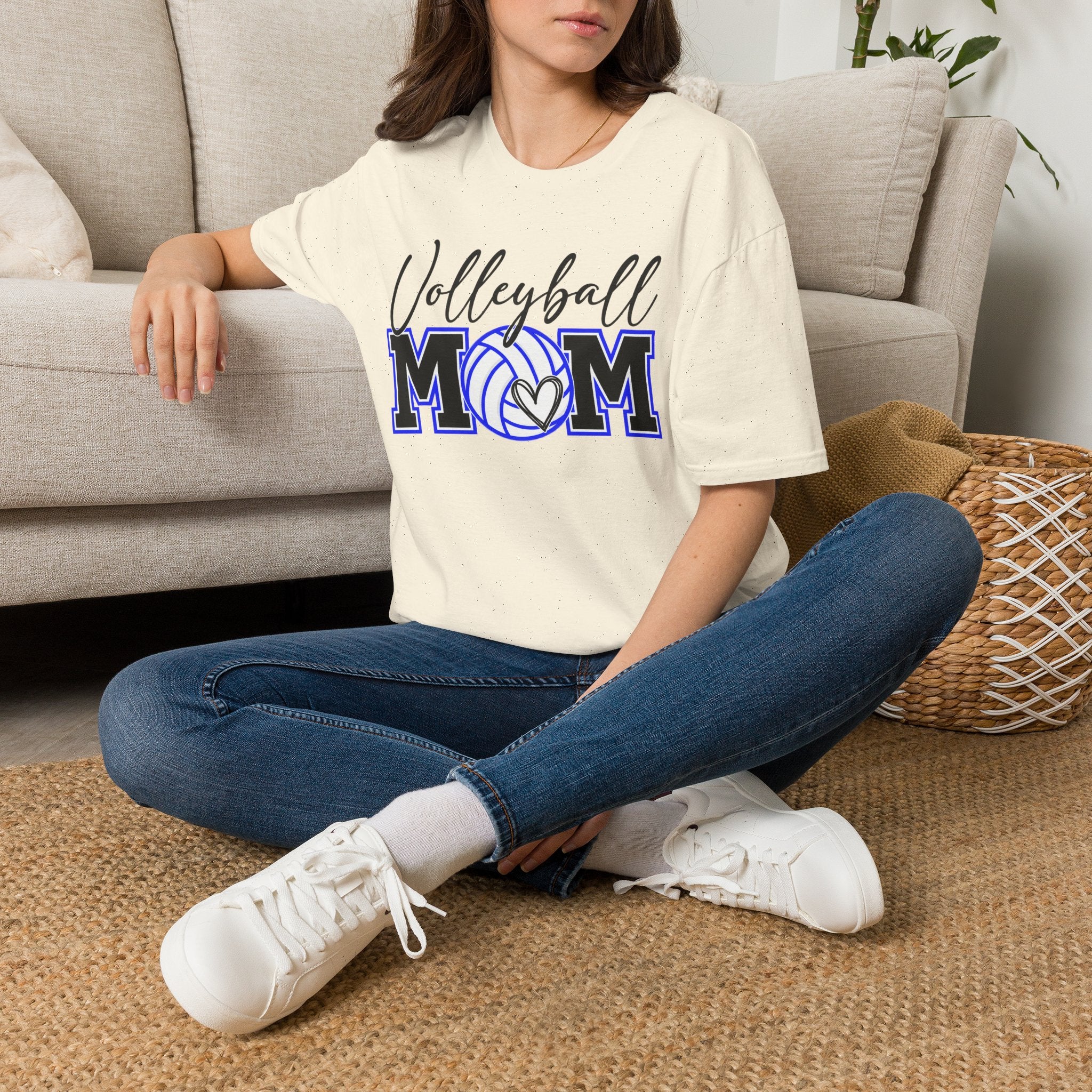 Volleyball Mom T‑Shirt – Custom Name